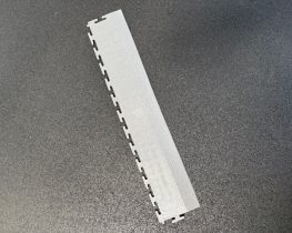 bordure gris fonce dalle pvc